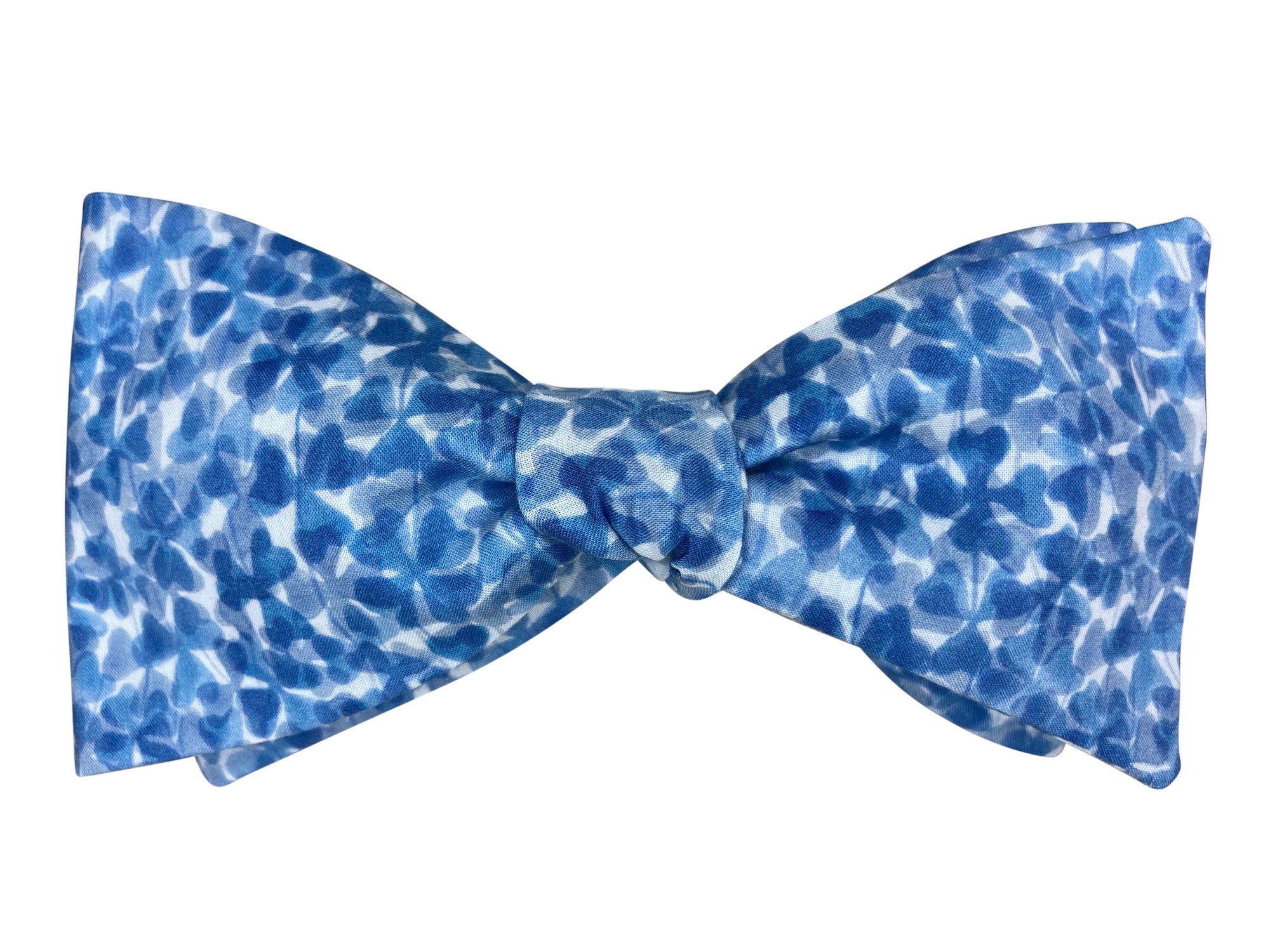 blue four leaf clover self tie bow tie